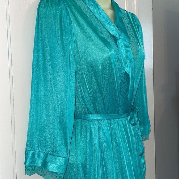 Vtg 60s/70s Gilead turquoise green nylon full length robe with lace details - Picture 4 of 9